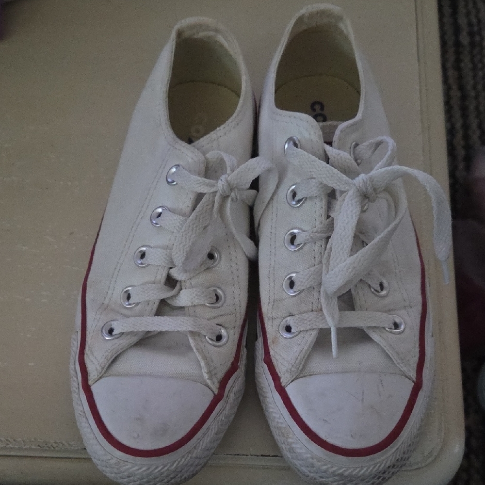 Converse Off-White Low-Top Sneakers with Red Trim